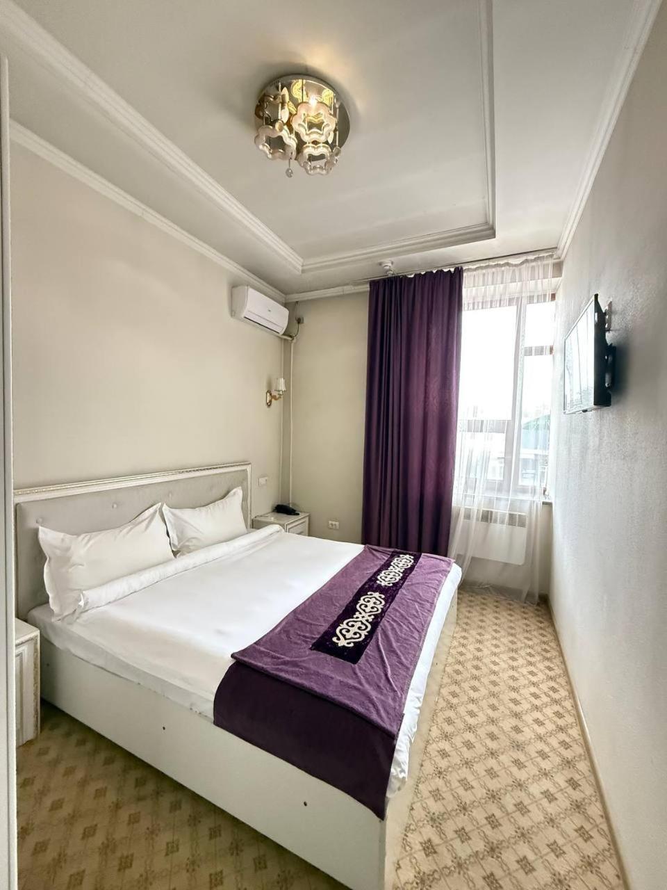 Sultan Jalal-Abad Hotel ภายนอก รูปภาพ